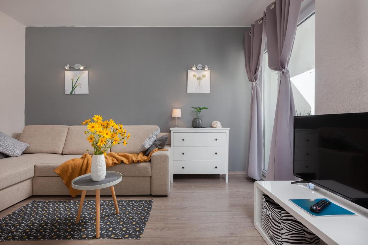 Sea View Ela Apartments พอดโกรา ภายนอก รูปภาพ