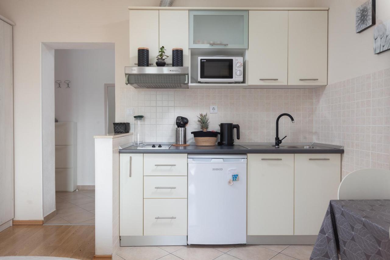 Sea View Ela Apartments พอดโกรา ภายนอก รูปภาพ
